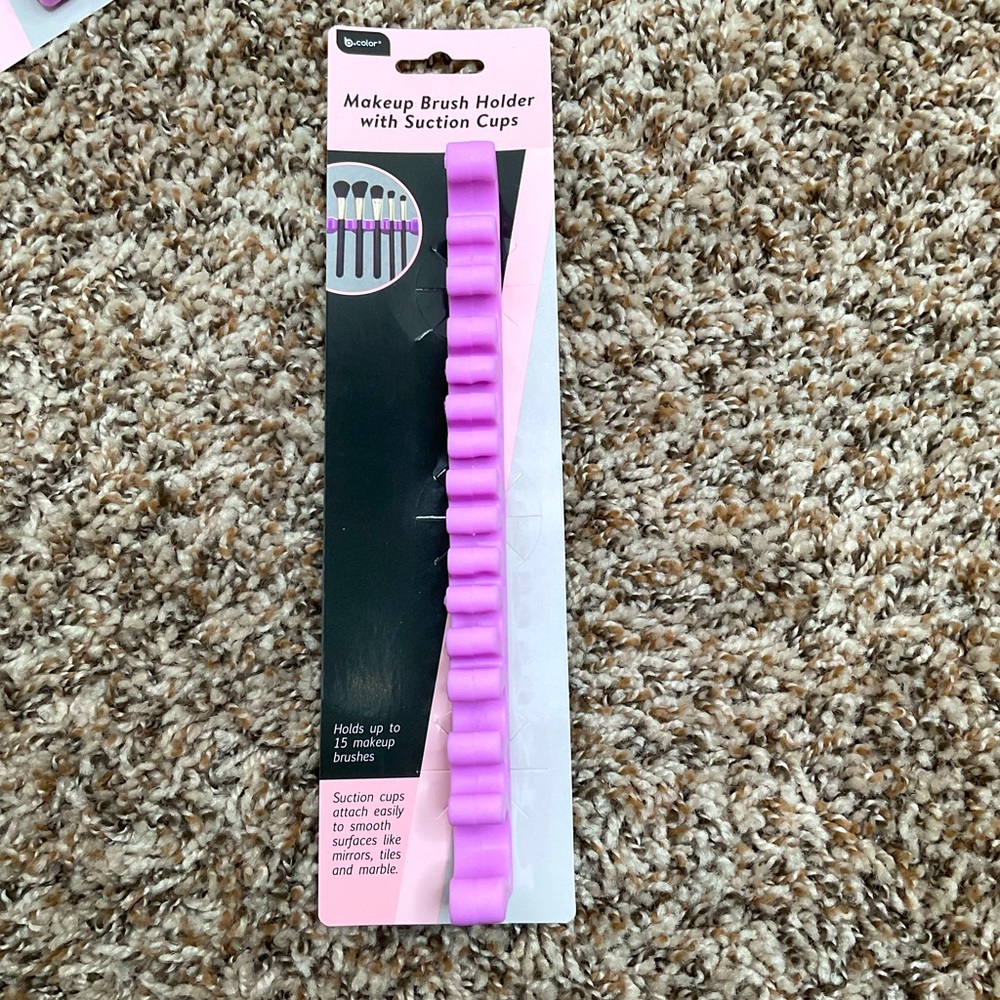 NWT Makeup Brush Holder w/ suction cups, holds 15 makeup brushes, pink silicone!